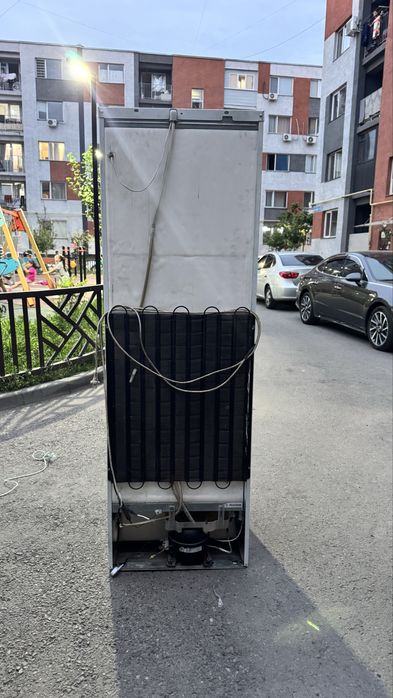 Холодильник INDESIT