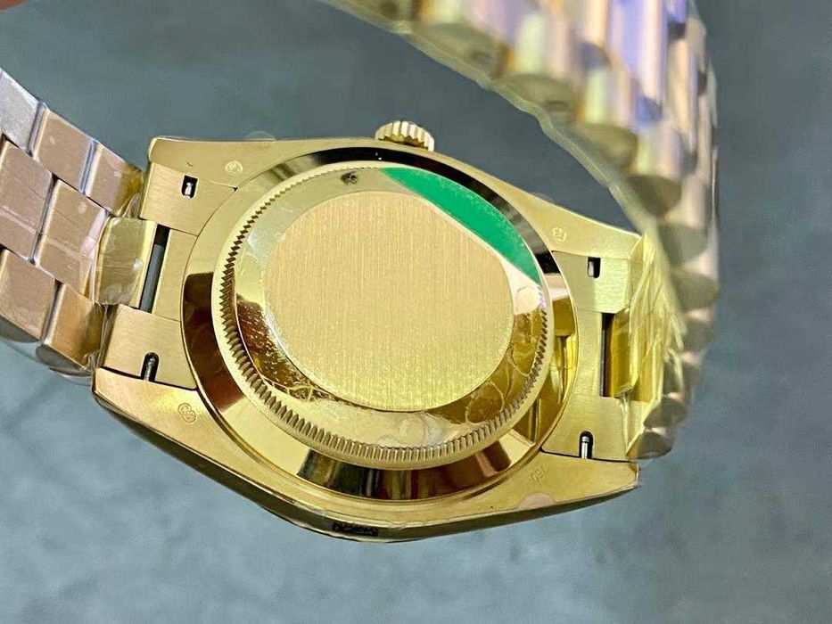 rolex day-date 40mm златен/черен циферблат