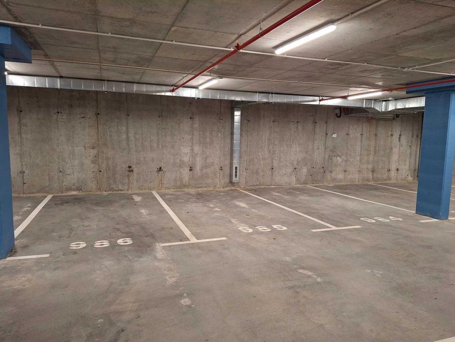 Паркомясто под наем