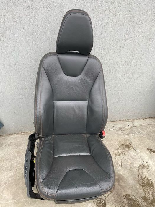 Scaun fata dreapta VOLVO XC60 2008-2014