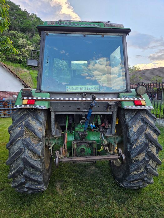 Vând tractor John Deere