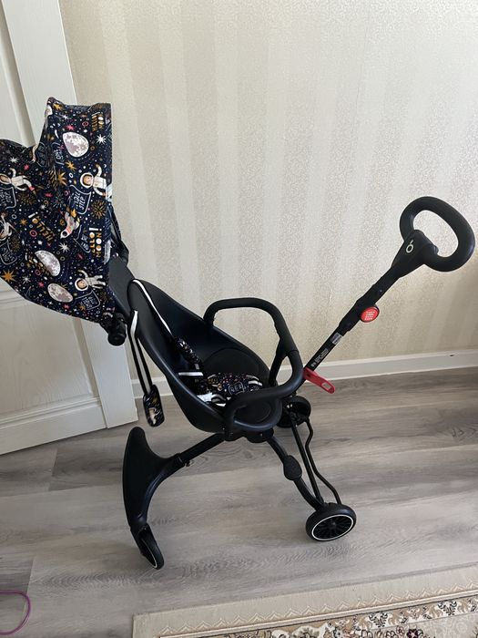 Коляска прогулочная тронсфомер