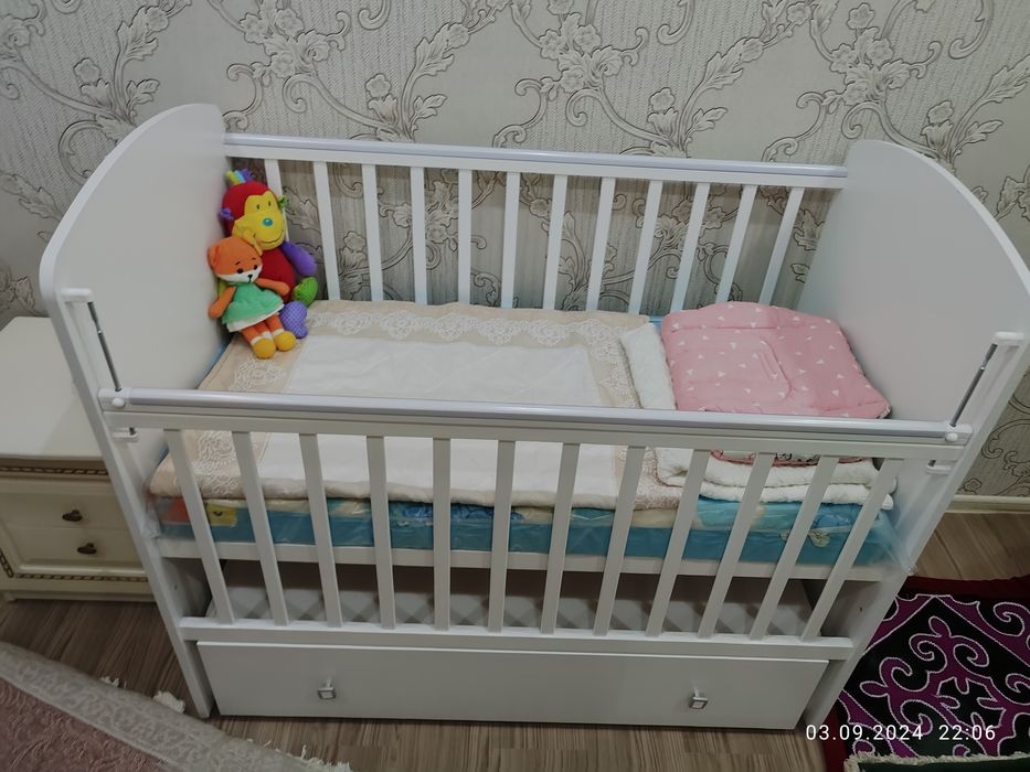 Продам новую кроватку