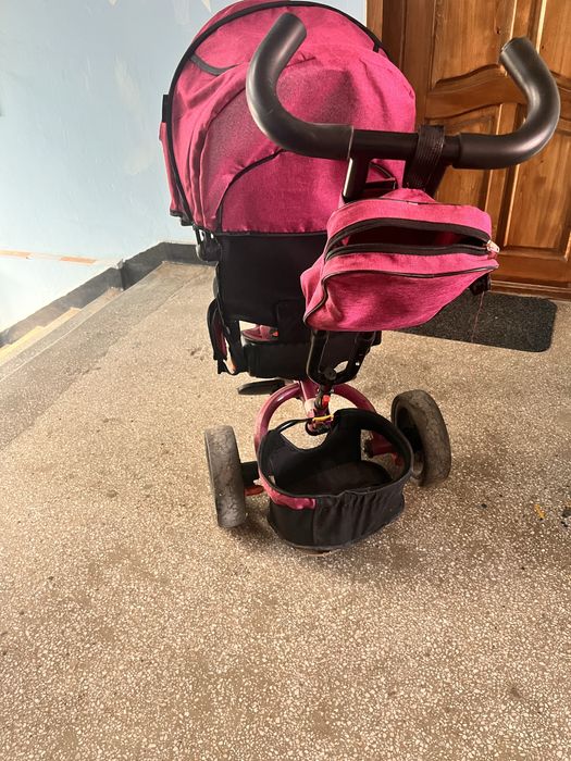 Tricicleta pentru copii