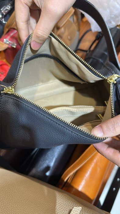 Кожаные сумки по 23500 тг