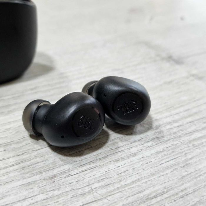 Безжични слушалки JBL Vibe Buds