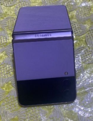 Samsung Galaxy  Z FLIP 3