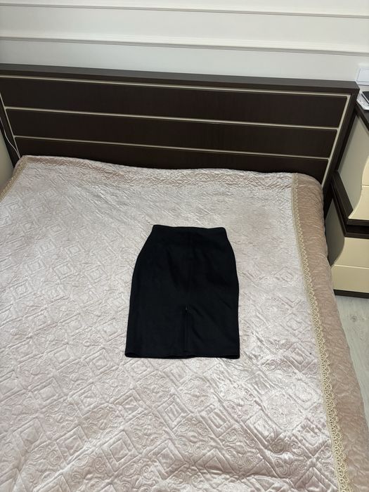 Юбка-карандаш на замке