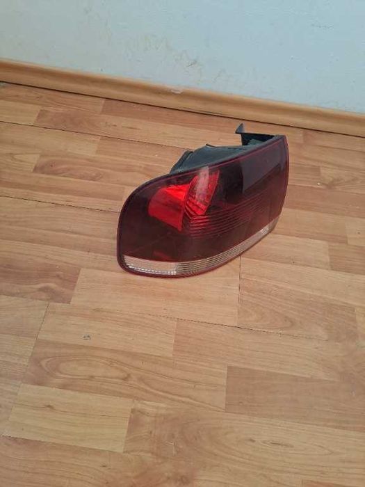 Stop stanga VW Touareg original fumuriu