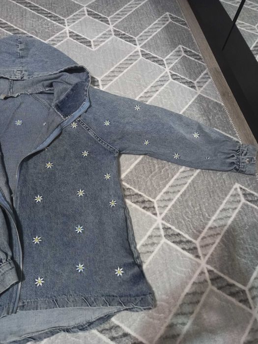 Дънково яке с качулка