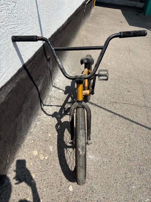 BMX велосипед kink