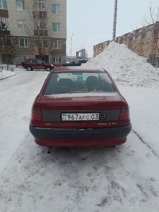 Автомобил сатилады срона