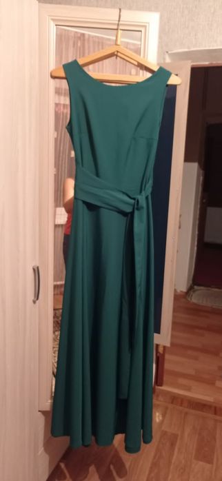 Продам платье 46 размера