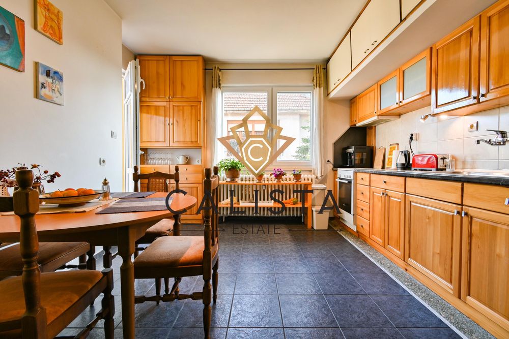 Дава се под наем Тристаен апартамент в София, Център - 135 кв.м за 1099 € - Снимка #6