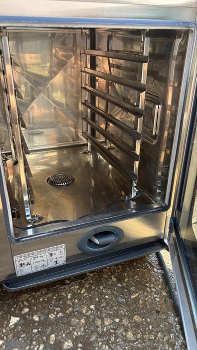 Конвектомат Rational CM 6 тави 2015г