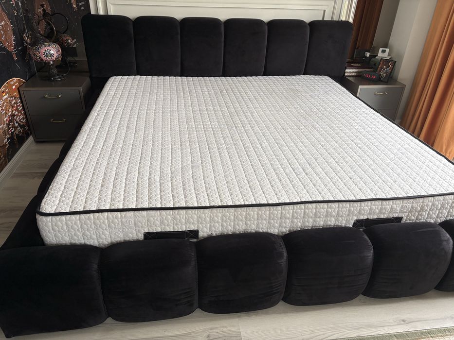 Pat tapițat lux 200x200 cm la comandă + Saltea Geladi spumă memorie 26 cm