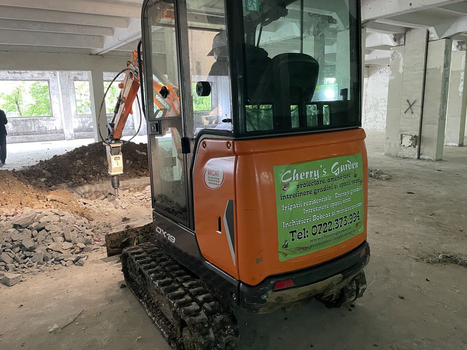 Inchiriere miniexcavator ptr fose picon  fundații excavator Bobcat