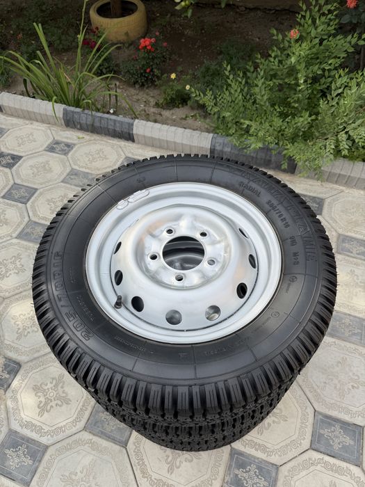 Резина 206.70.R16