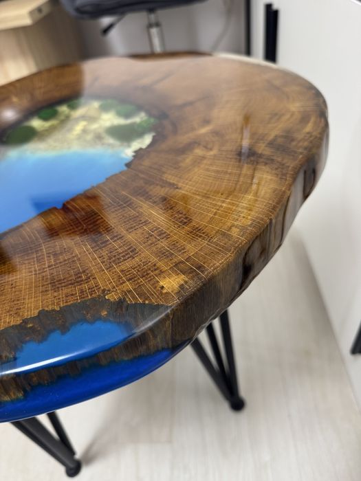 Masuta de cafea din rasina