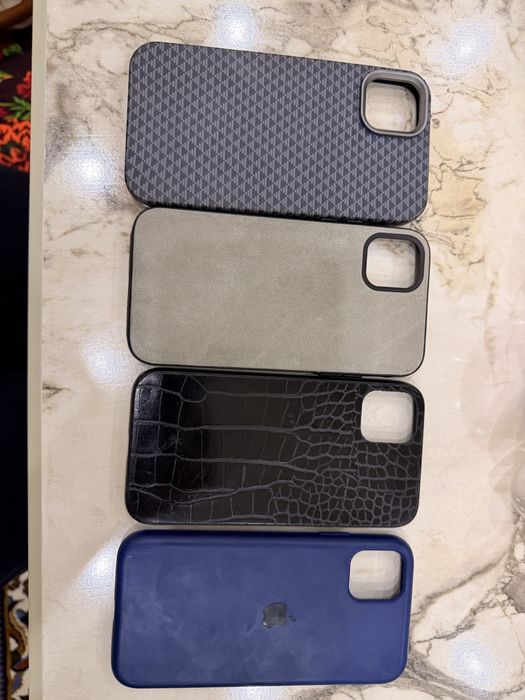 Чехлы на Iphone 11