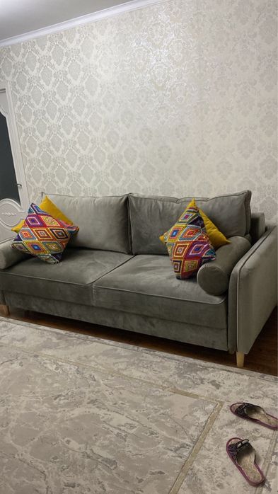 Срочно продам диван!