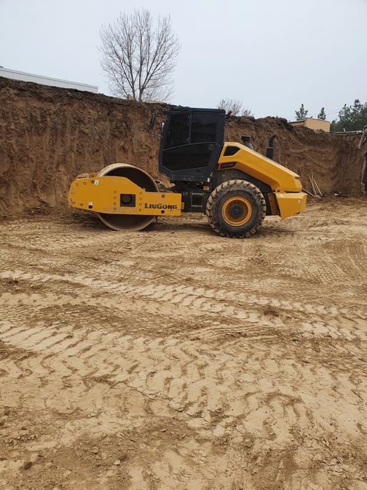 Аренда услуга каток 18 16 тона