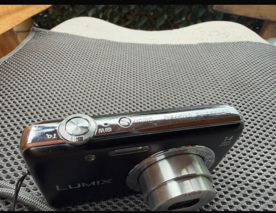 Aparat foto digital Panasonic LUMIX  DMC-FS40 14MP