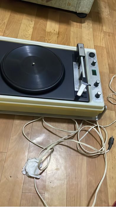 Проигрыватель концертный. 304