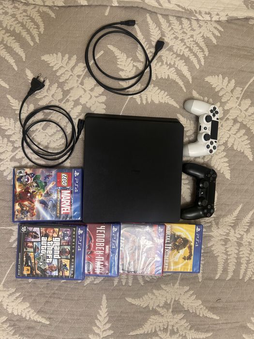 Продается PS4 slim