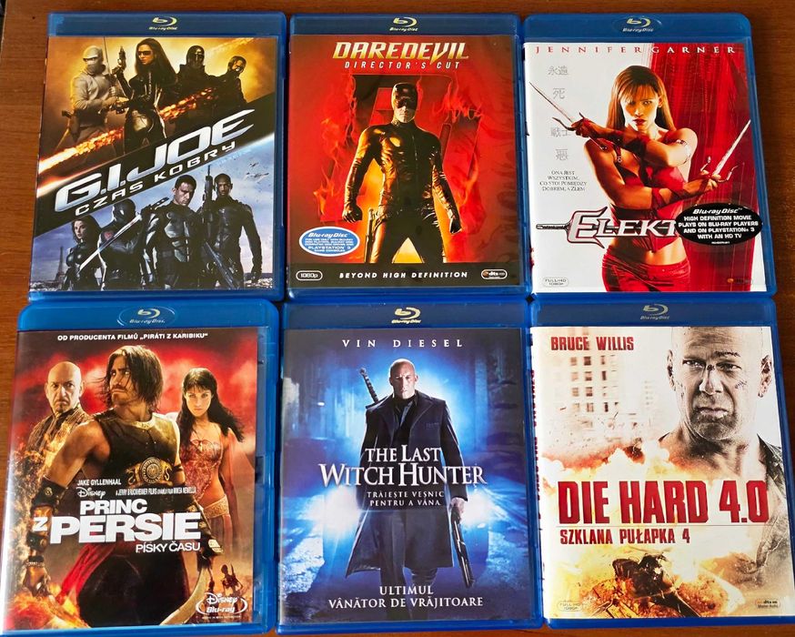 Vand pachet de 20 filme bluray, la un pret redus, fara subtirare in romana