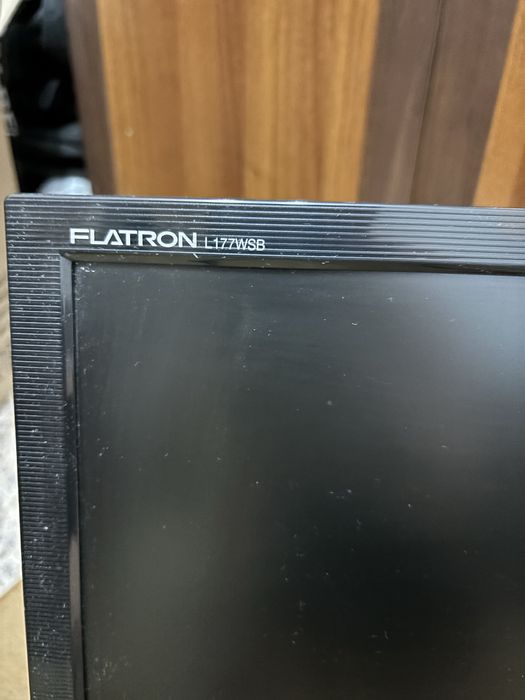 Монитор LG Flatron 17 дюйм