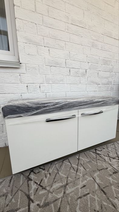 Новая обувница 25000 тг