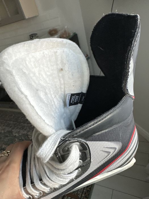 Коньки BAUER размер 42