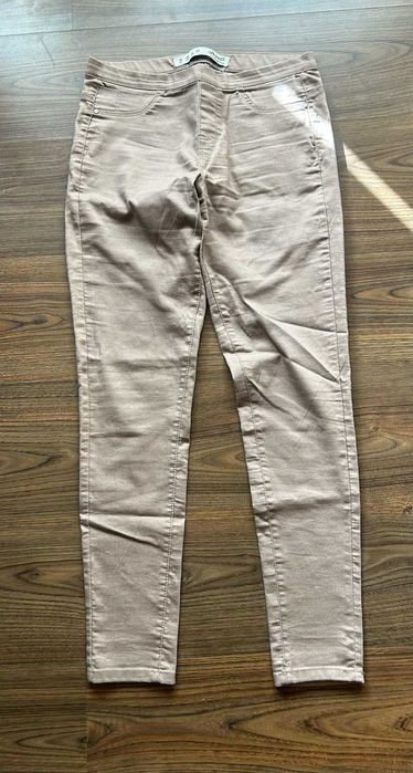 Дамски клинове гащеризони и панталони