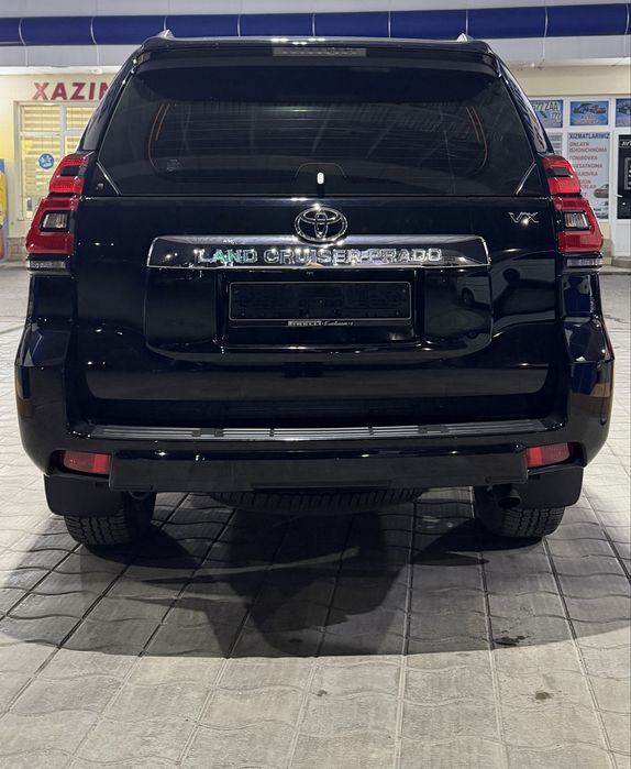 Toyota Land Cruiser Prado 150 VX год 2023