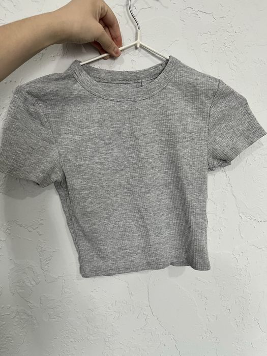 Топ серый 42 размера цена :2000