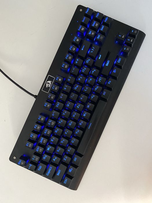 Продам игровую клавиатуру