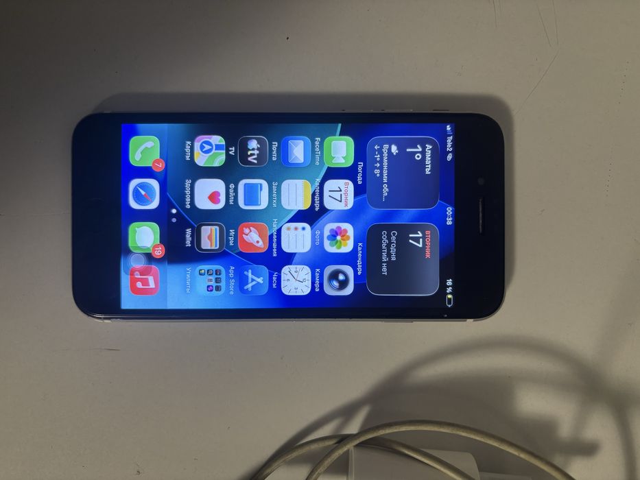 Iphone se 2020 в хорошем состояний