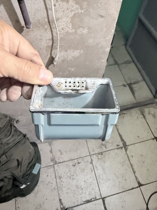 Мерседес 124 разные запчасти