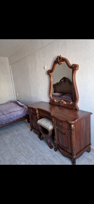 Квартиру 47кв.м.2ком.3этаж.