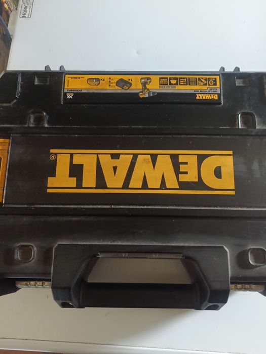 Срочно!!!Продам шуруповёрт деволт