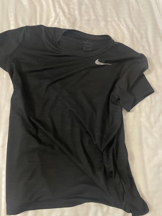 Tricouri dry fit nike running