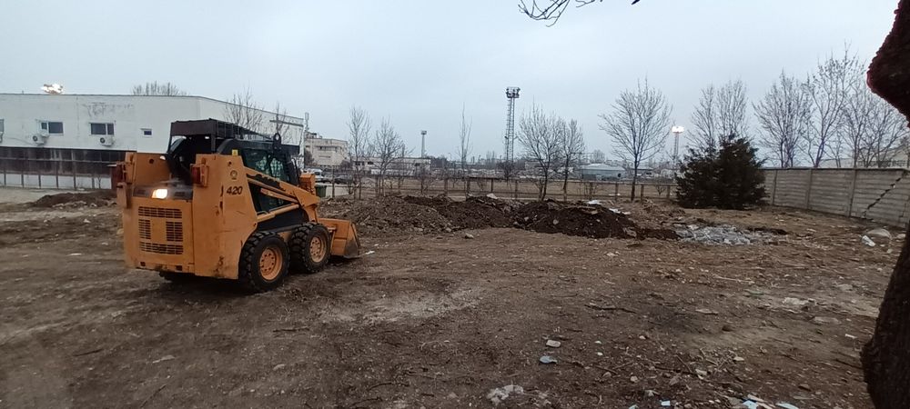 Услуги с Багер,Бобкат,Челен товарач,