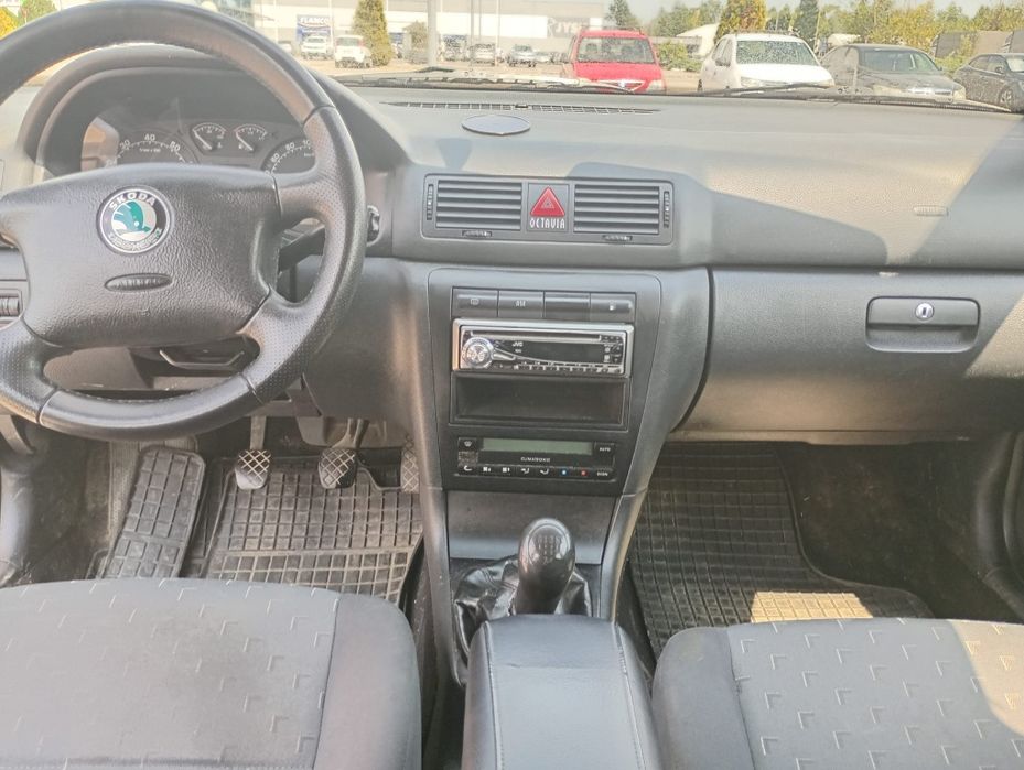 Skoda Octavia tour  , 1,6 benzină