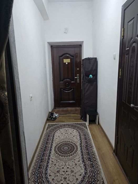 Sergeli 6a kvartira sotiladi