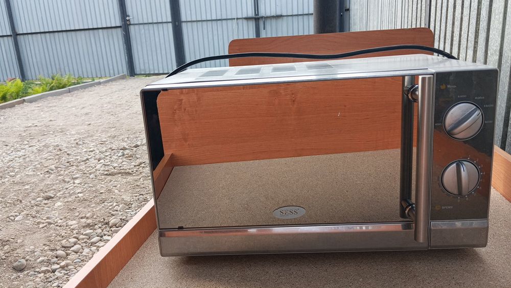 Продам кровать и микроволновку