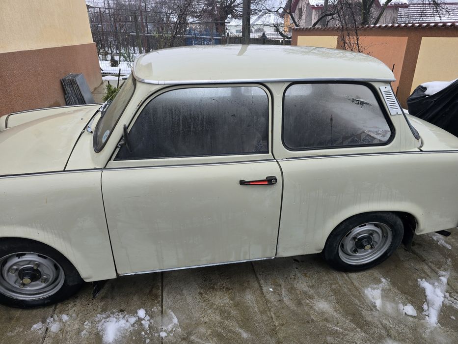Trabant de vanzare