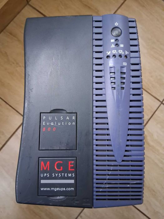 UPS EVO 800 с батерии