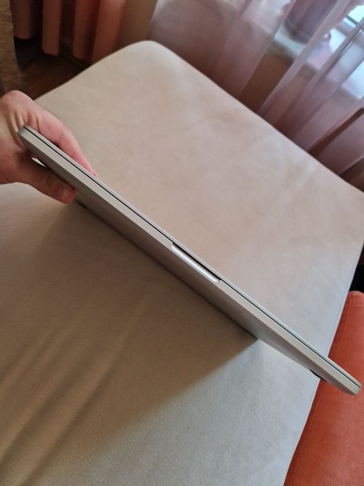 Apple MacBook Pro 15" - 16 GB RAM 2.2 GHz i7 / Макбук Про 15 инча