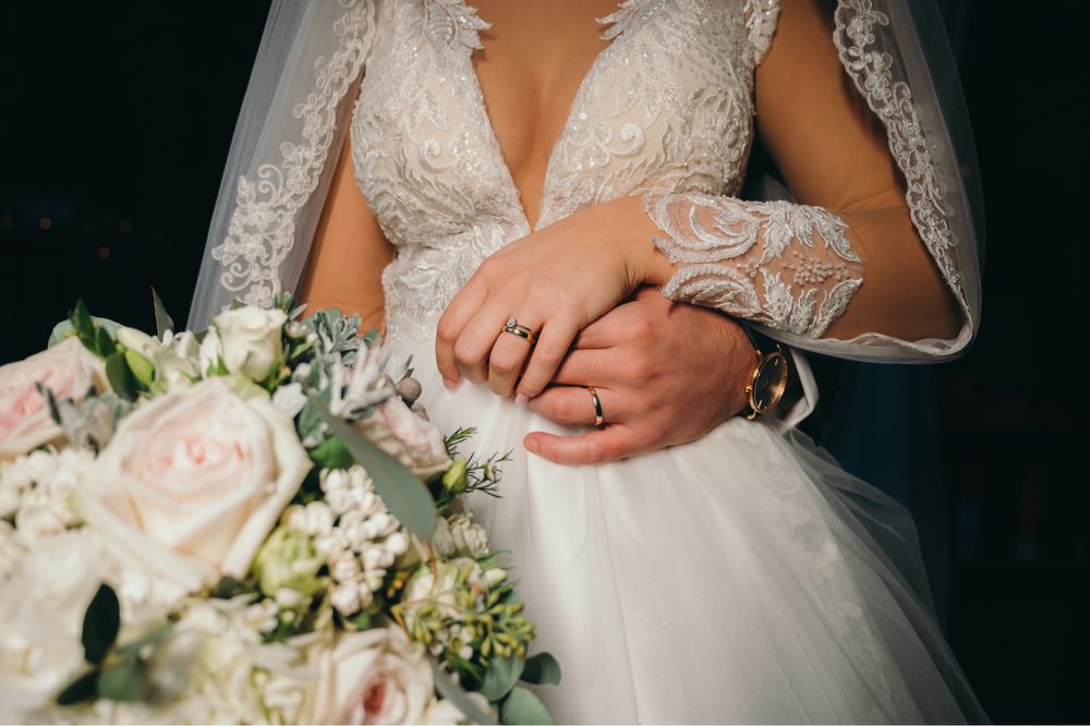 Vand rochie de mireasa marimea M